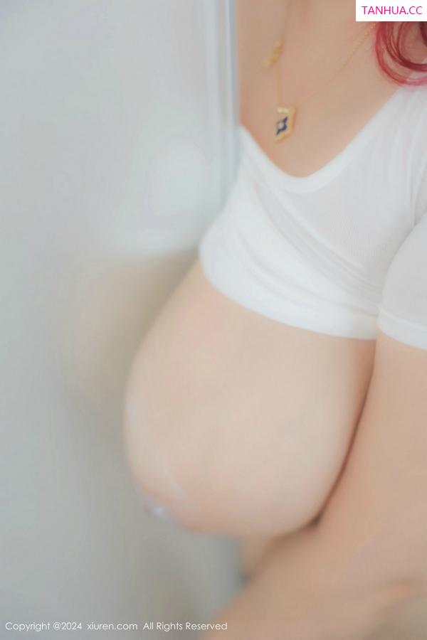 娜露Selena  [XiuRen]高清写真图 2024.12.18 No.9615 H70的Lena 美乳性感第43张图片